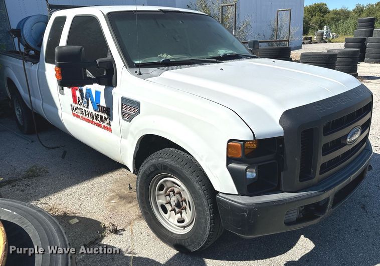 image for item NQ9419 2010 Ford F250 Super Duty  SuperCab pickup truck