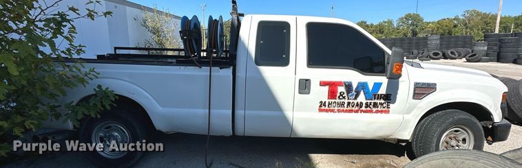 image for item NQ9419 2010 Ford F250 Super Duty  SuperCab pickup truck