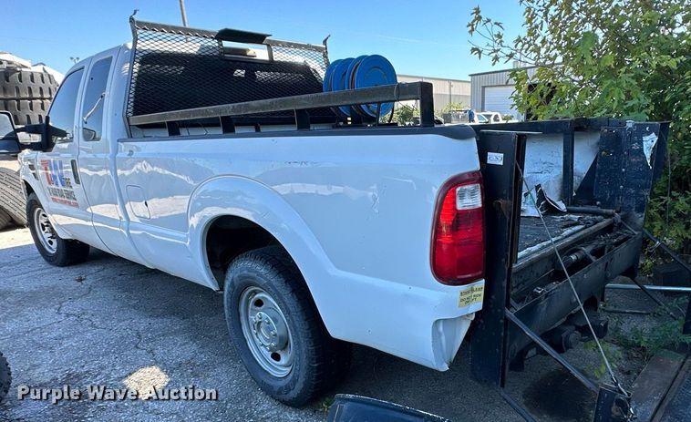 image for item NQ9419 2010 Ford F250 Super Duty  SuperCab pickup truck