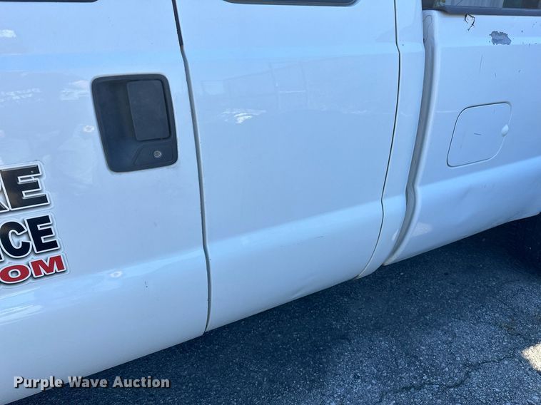 image for item NQ9419 2010 Ford F250 Super Duty  SuperCab pickup truck