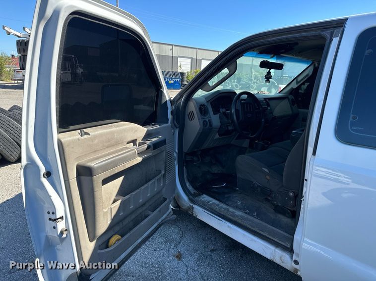 image for item NQ9419 2010 Ford F250 Super Duty  SuperCab pickup truck