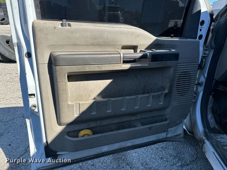 image for item NQ9419 2010 Ford F250 Super Duty  SuperCab pickup truck