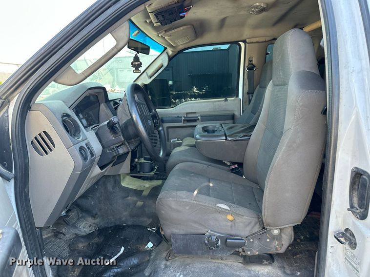 image for item NQ9419 2010 Ford F250 Super Duty  SuperCab pickup truck