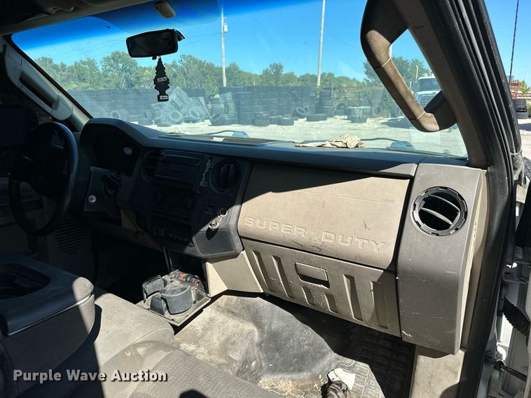 image for item NQ9419 2010 Ford F250 Super Duty  SuperCab pickup truck