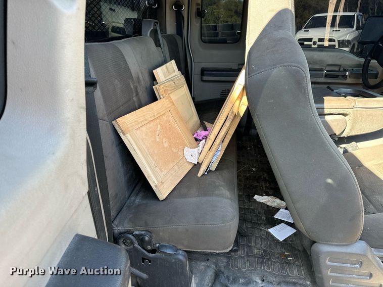 image for item NQ9419 2010 Ford F250 Super Duty  SuperCab pickup truck