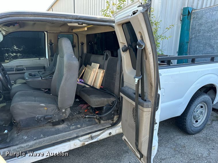 image for item NQ9419 2010 Ford F250 Super Duty  SuperCab pickup truck