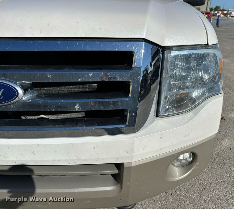 image for item NQ9420 2010 Ford Expedition  SUV