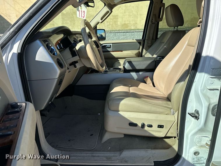 image for item NQ9420 2010 Ford Expedition  SUV