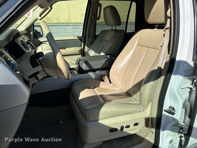 image for item NQ9420 2010 Ford Expedition  SUV