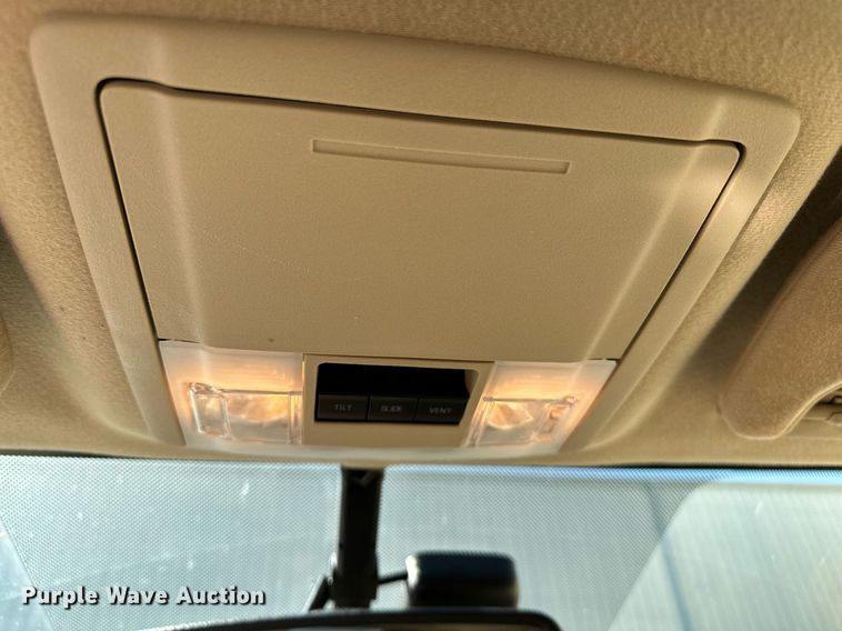 image for item NQ9420 2010 Ford Expedition  SUV