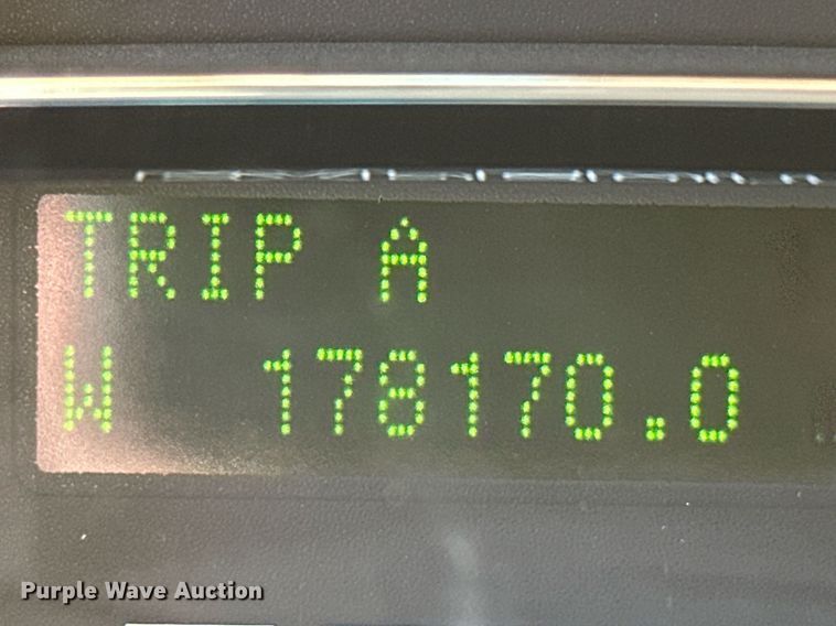 image for item NQ9420 2010 Ford Expedition  SUV