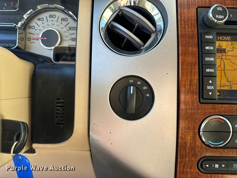 image for item NQ9420 2010 Ford Expedition  SUV