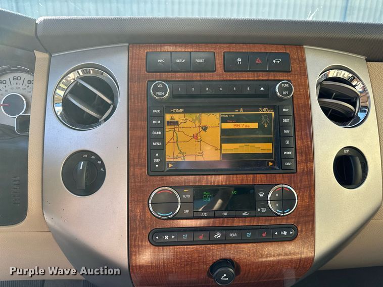 image for item NQ9420 2010 Ford Expedition  SUV