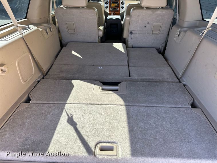 image for item NQ9420 2010 Ford Expedition  SUV