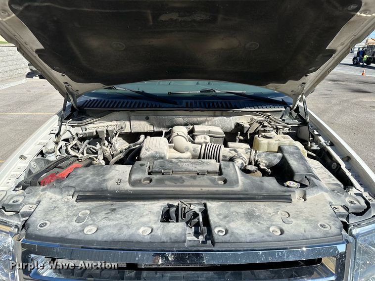 image for item NQ9420 2010 Ford Expedition  SUV