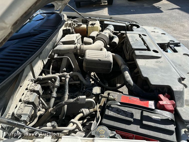 image for item NQ9420 2010 Ford Expedition  SUV