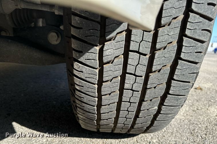 image for item NQ9420 2010 Ford Expedition  SUV