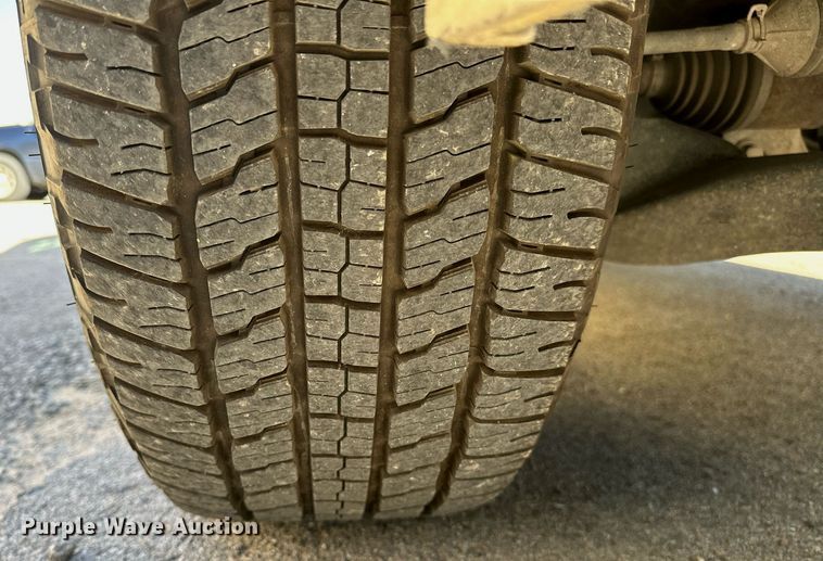 image for item NQ9420 2010 Ford Expedition  SUV