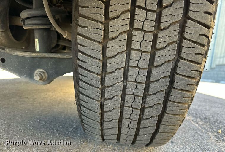 image for item NQ9420 2010 Ford Expedition  SUV