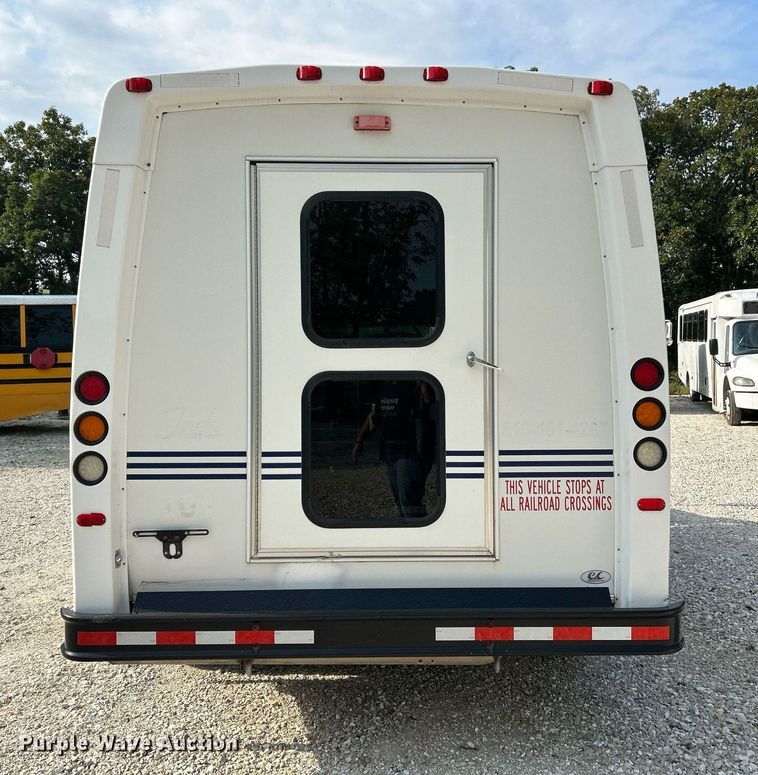 image for item NQ9837 2012 Elkhart  shuttle bus