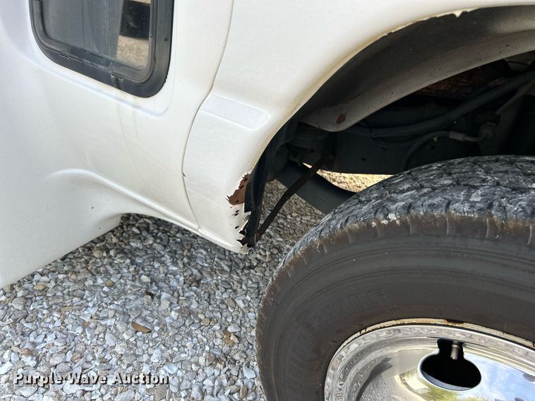 image for item NQ9837 2012 Elkhart  shuttle bus