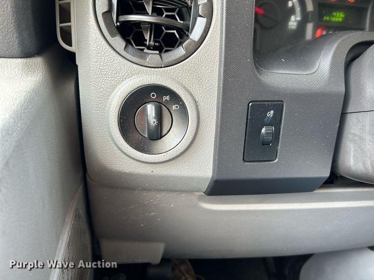 image for item NQ9837 2012 Elkhart  shuttle bus