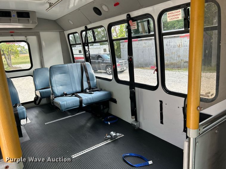 image for item NQ9837 2012 Elkhart  shuttle bus