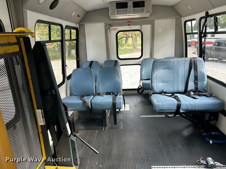 image for item NQ9837 2012 Elkhart  shuttle bus