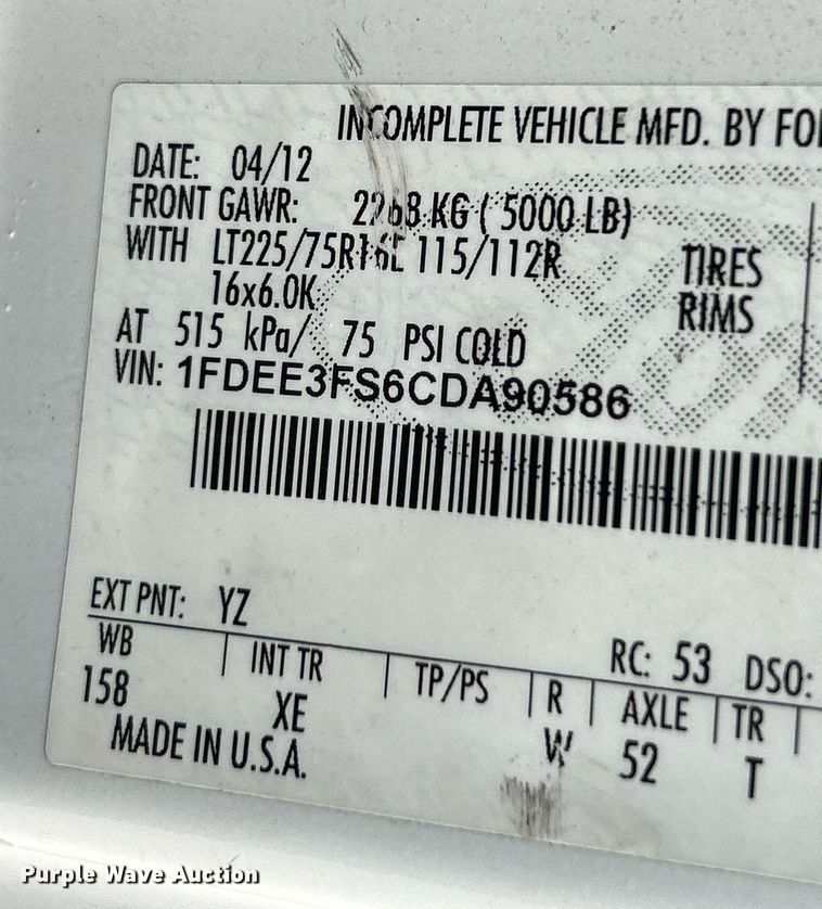 image for item NQ9837 2012 Elkhart  shuttle bus