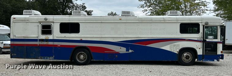 image for item NQ9838 2000 Blue Bird  blood donation bus