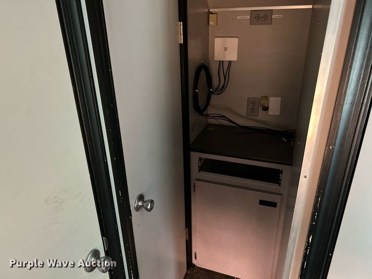 image for item NQ9838 2000 Blue Bird  blood donation bus