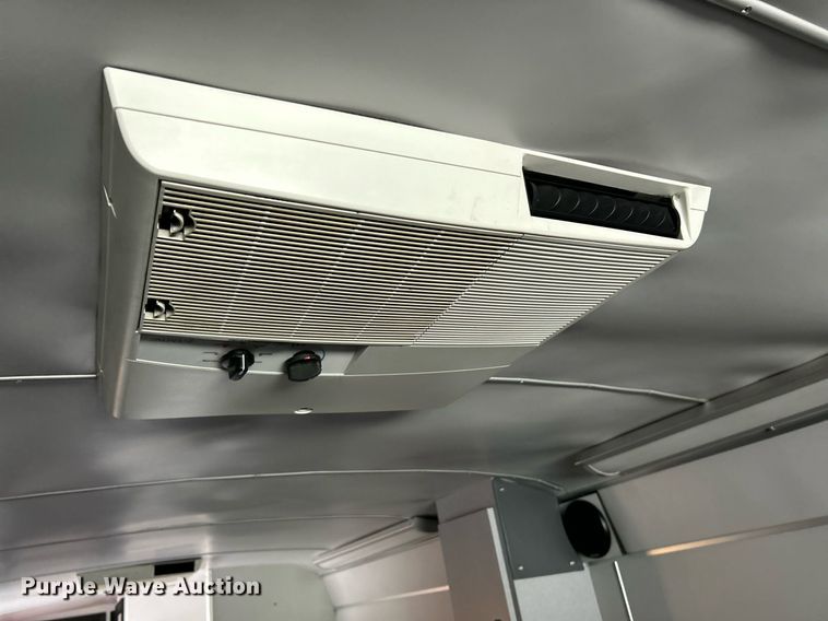 image for item NQ9838 2000 Blue Bird  blood donation bus