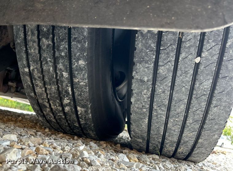 image for item NQ9838 2000 Blue Bird  blood donation bus