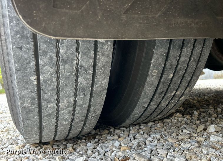 image for item NQ9838 2000 Blue Bird  blood donation bus