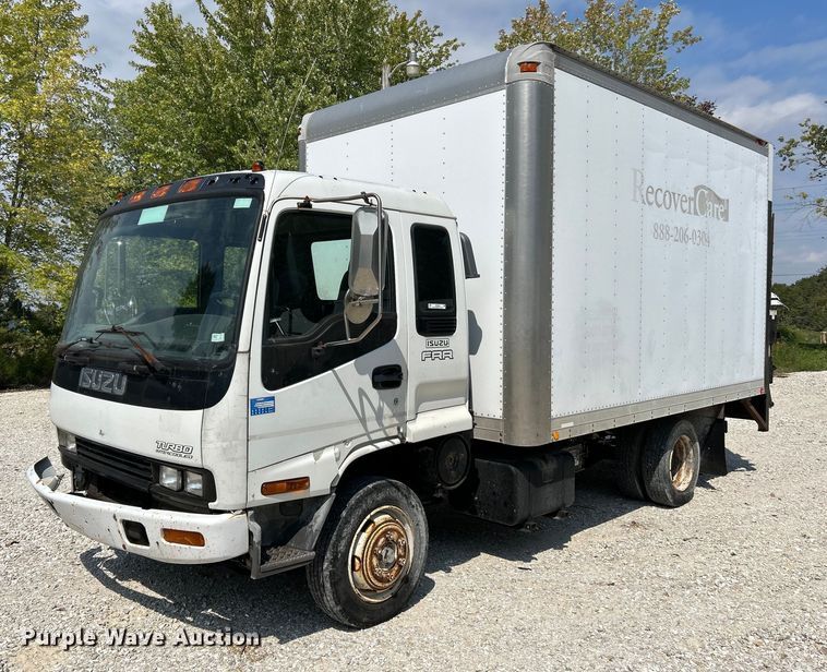 image for item NQ9839 2001 Isuzu FRR  box truck