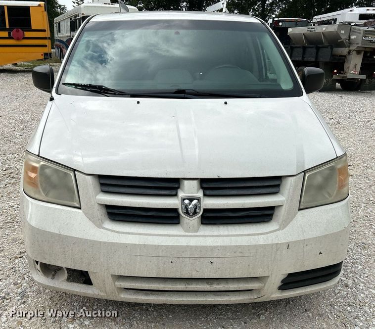 image for item NQ9840 2010 Dodge Grand Caravan  van