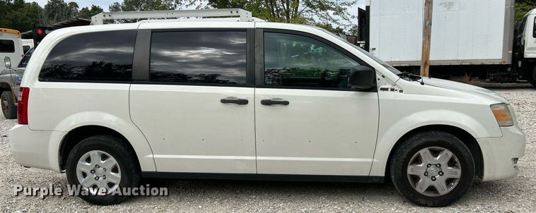 image for item NQ9840 2010 Dodge Grand Caravan  van