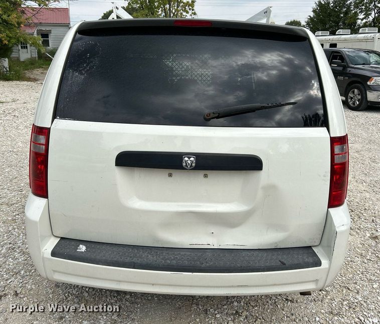image for item NQ9840 2010 Dodge Grand Caravan  van