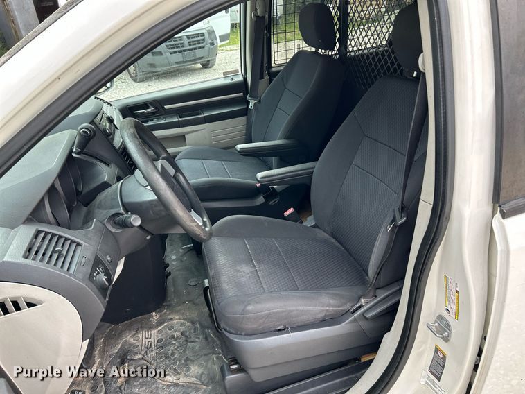 image for item NQ9840 2010 Dodge Grand Caravan  van