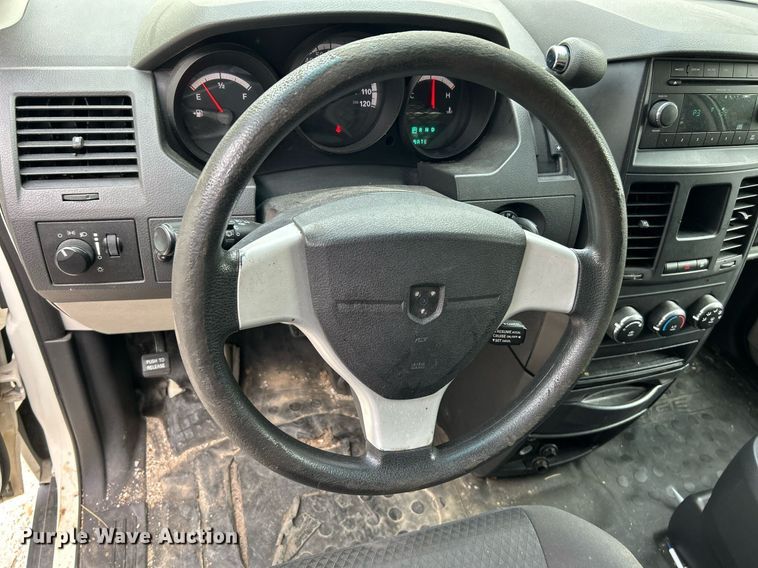image for item NQ9840 2010 Dodge Grand Caravan  van
