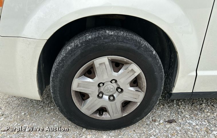image for item NQ9840 2010 Dodge Grand Caravan  van