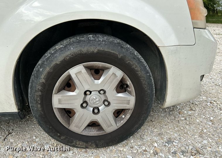 image for item NQ9840 2010 Dodge Grand Caravan  van