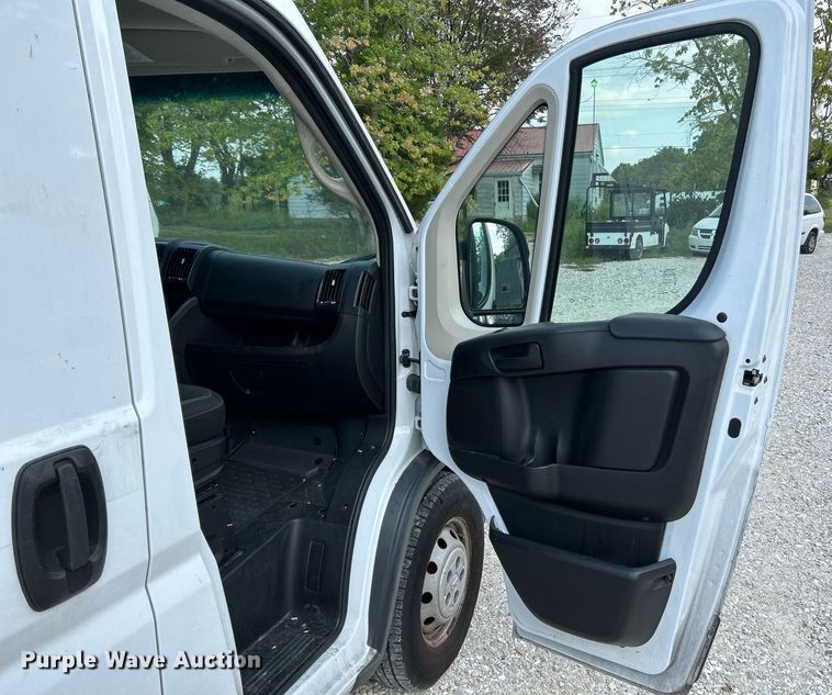image for item NQ9841 2018 Dodge Ram 3500 Promaster  van