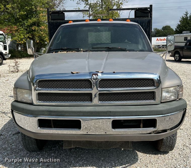 image for item NQ9842 1999 Dodge Ram 3500  dump bed pickup truck
