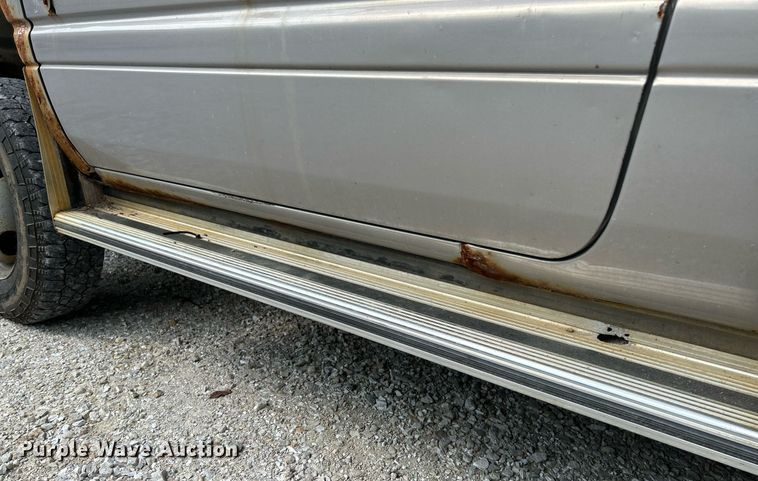 image for item NQ9842 1999 Dodge Ram 3500  dump bed pickup truck