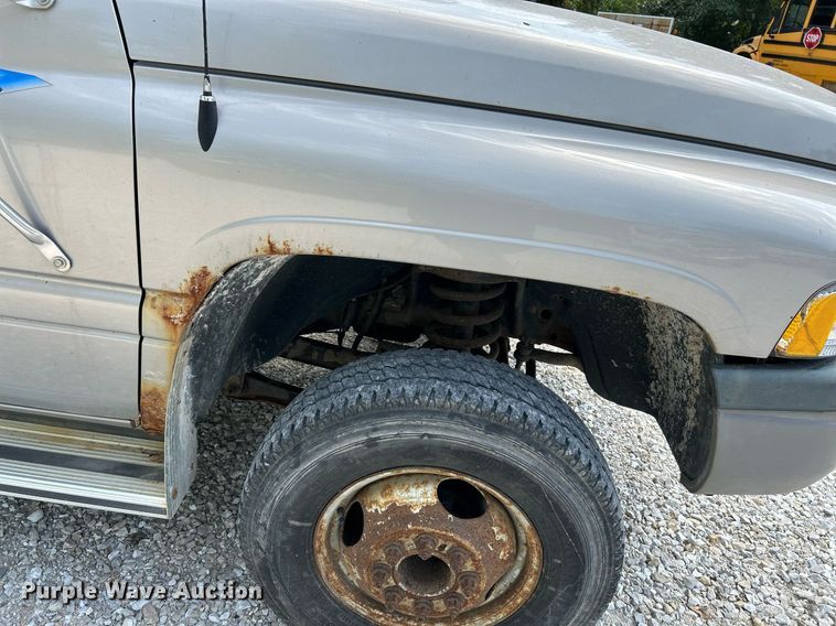 image for item NQ9842 1999 Dodge Ram 3500  dump bed pickup truck