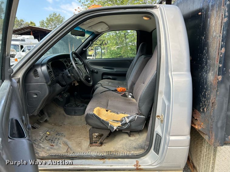 image for item NQ9842 1999 Dodge Ram 3500  dump bed pickup truck