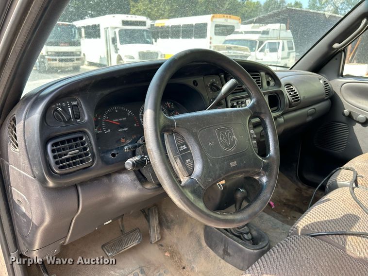 image for item NQ9842 1999 Dodge Ram 3500  dump bed pickup truck