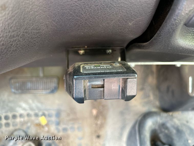 image for item NQ9842 1999 Dodge Ram 3500  dump bed pickup truck