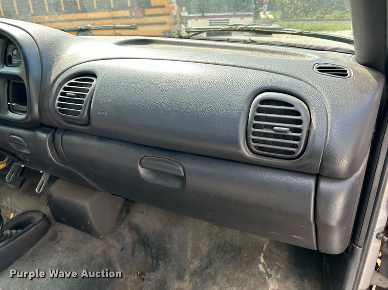 image for item NQ9842 1999 Dodge Ram 3500  dump bed pickup truck